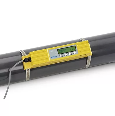 [GFCOMULT22'115/4-20mA] Débitmètre à Ultrasons Georg Ficher U1000 V2 "Clamp-on" sur tout type de tuyau. Affichage digital. Précision +-3%. Alimentation 24V, 5m de câble (4-20mA + Pulse + Alarme, 22 - 115mm)